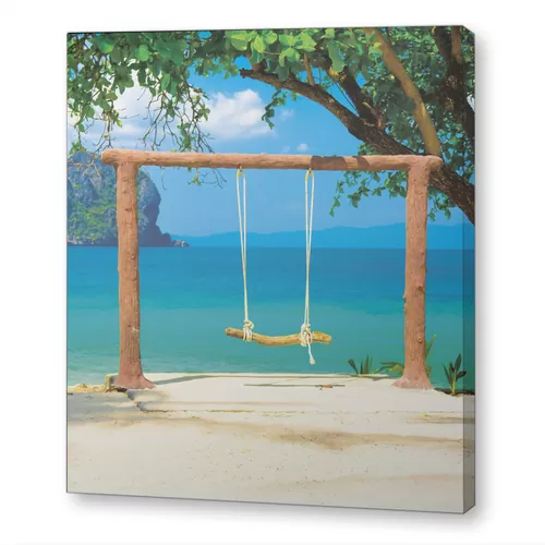 Качели на райском пляже