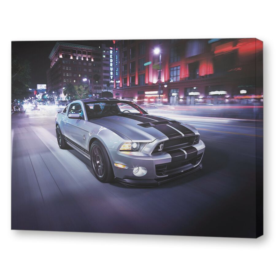 Ночной гонщик Ford Mustang Shelby GT на подрамнике