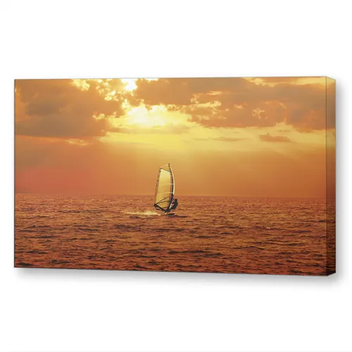 Виндсёрфер на закате